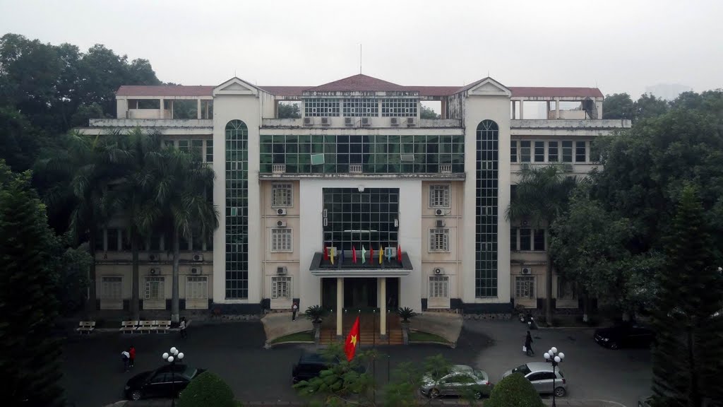 Hanoi University Trường Đại học Hà Nội Université de Hanoi ハノイ大学 河內大學 하노이 대학 ஹனோய் பல்கலைக்கழகம் by THẾ GIỚI THỦ CÙNG