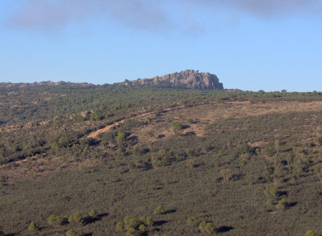 Peñón del Toro by Paco Letras