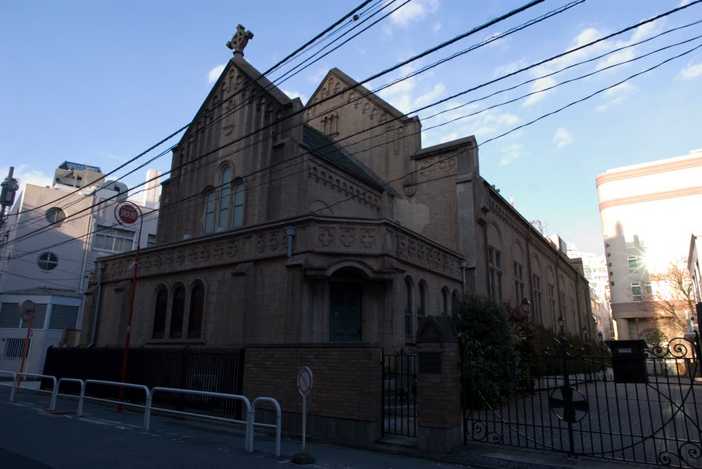 Catholic Kanda Church / カトリック神田教会 by Kangoo_