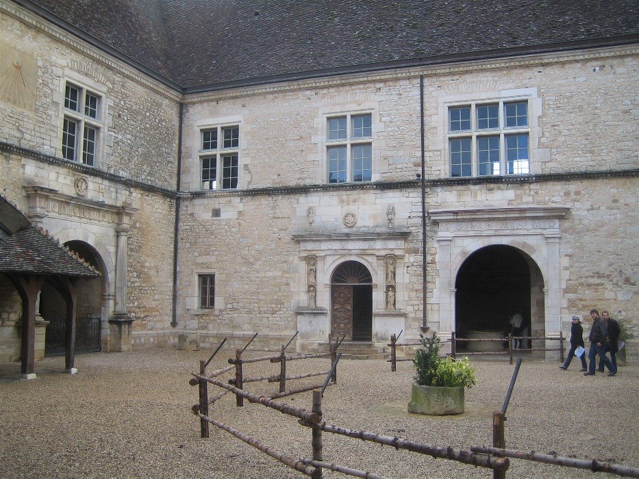 Château du Clos de Vougeot, demeure Renaissance by mfe