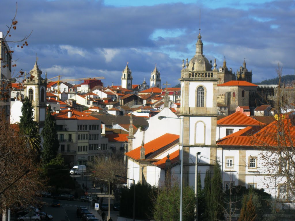 Algumas torres de Viseu by AJFAlmeida