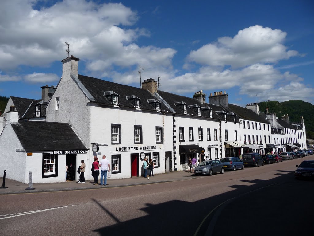 Loch Fyne Whiskies (Inveraray, Scotland) by JoaquinLR