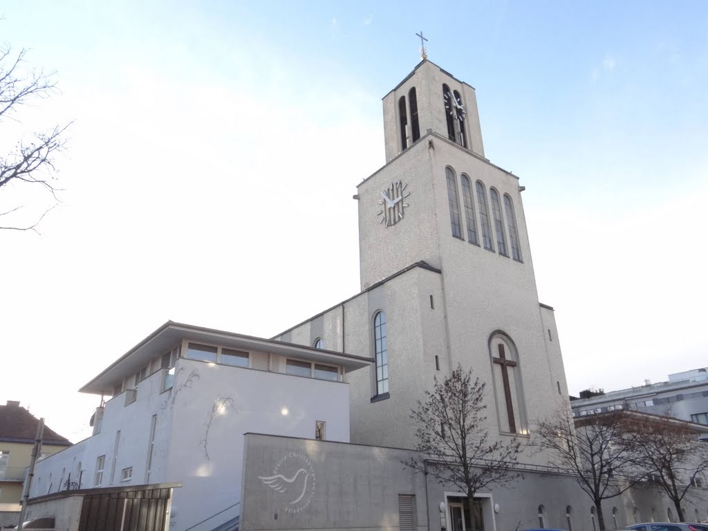 Friedenskirche Pfarrkirche Christkönig Linz 2011 by 192mscbert