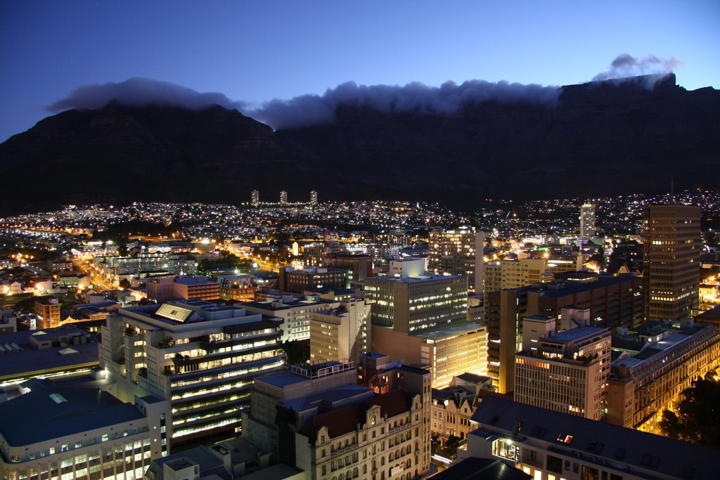 Table Mountain from 22nd floor by Roberto Giammanco