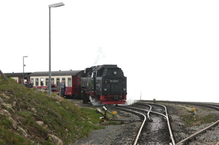 Ausfahrt Brockenbahnhof by Andreas B. Otte