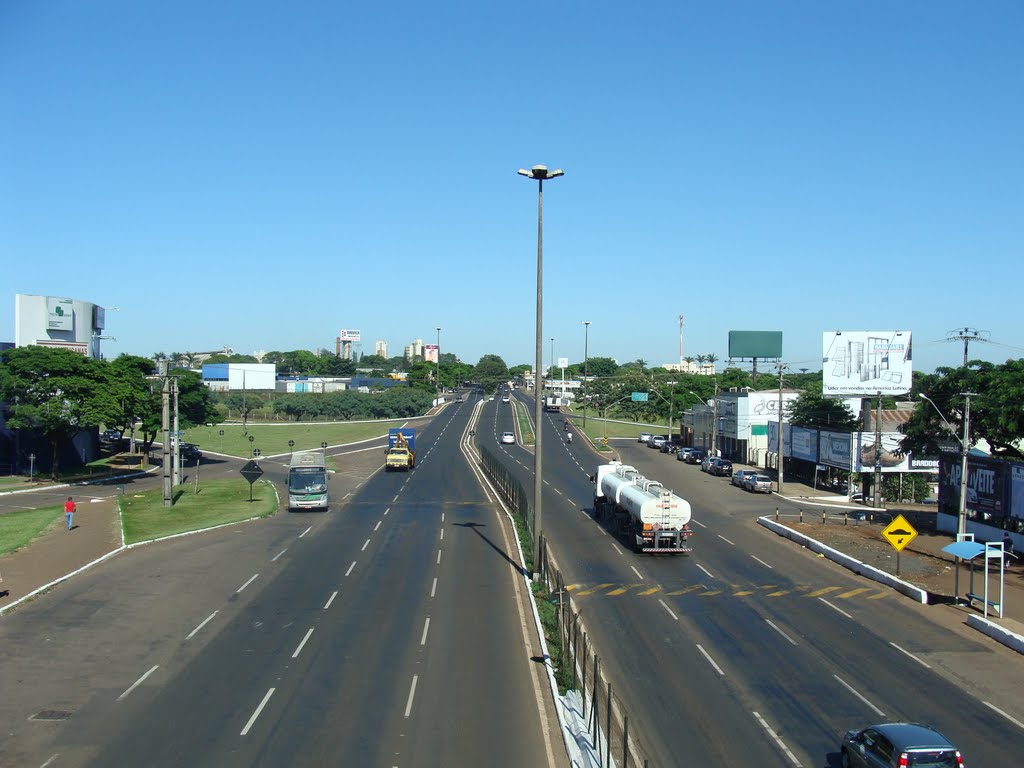 Avenida Colombo, em Maringá (PR) by Deprá