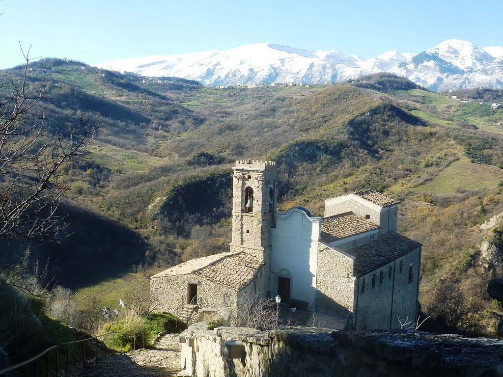 ROCCASCALEGNA - (Chieti) Il Castello - by Antimo Milli