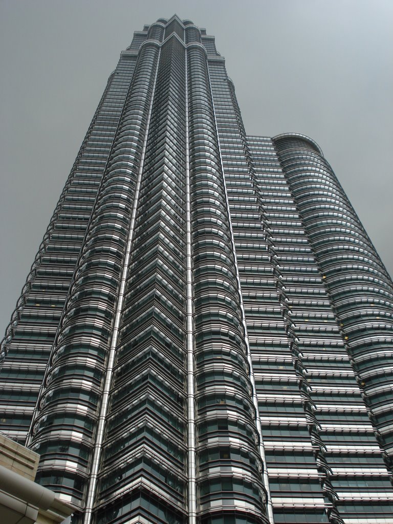 Petronas Tower by Sindujan