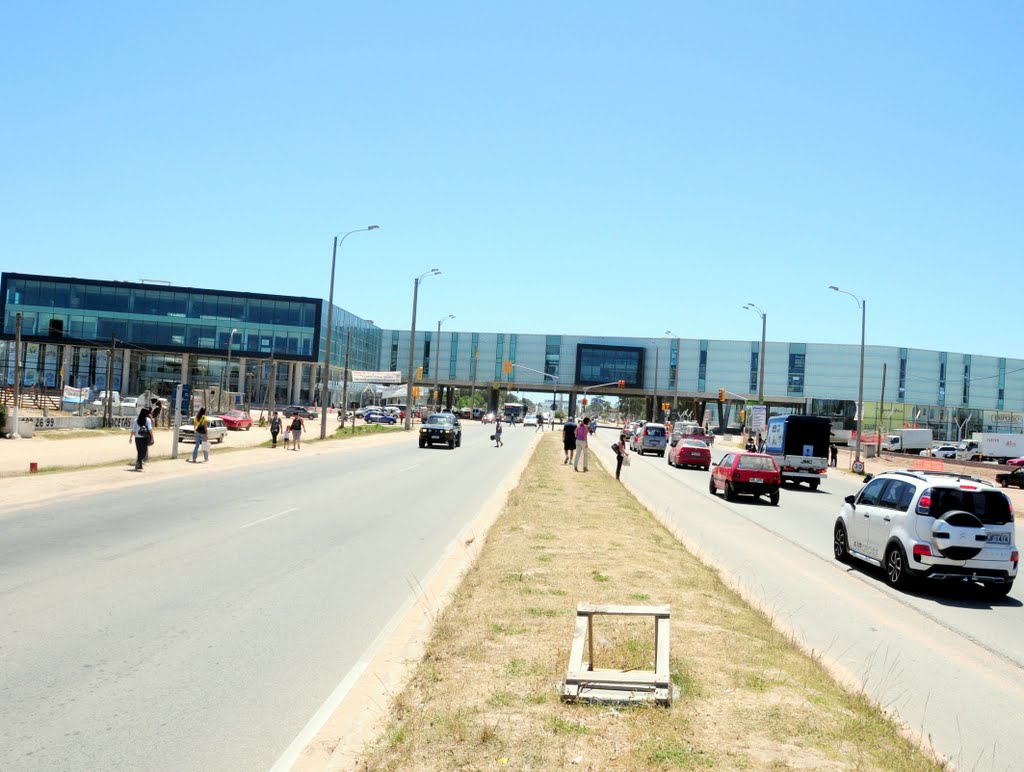 Costa Urbana Shopping Centro Cívico Comercial Ciudad de la Costa by servicioti