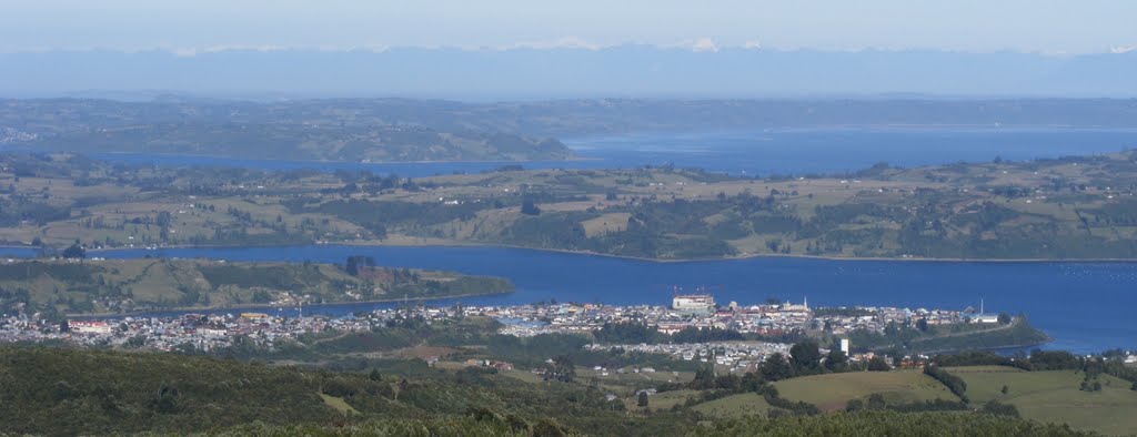 Vista panoramica de Castro, Chiloé. by Marcelo Muñoz Alvarado