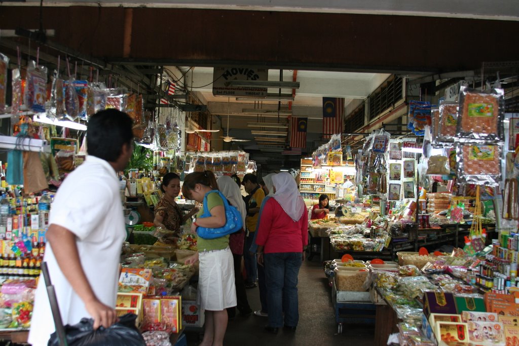 Shopping at Chowrasta Market by zak idrus