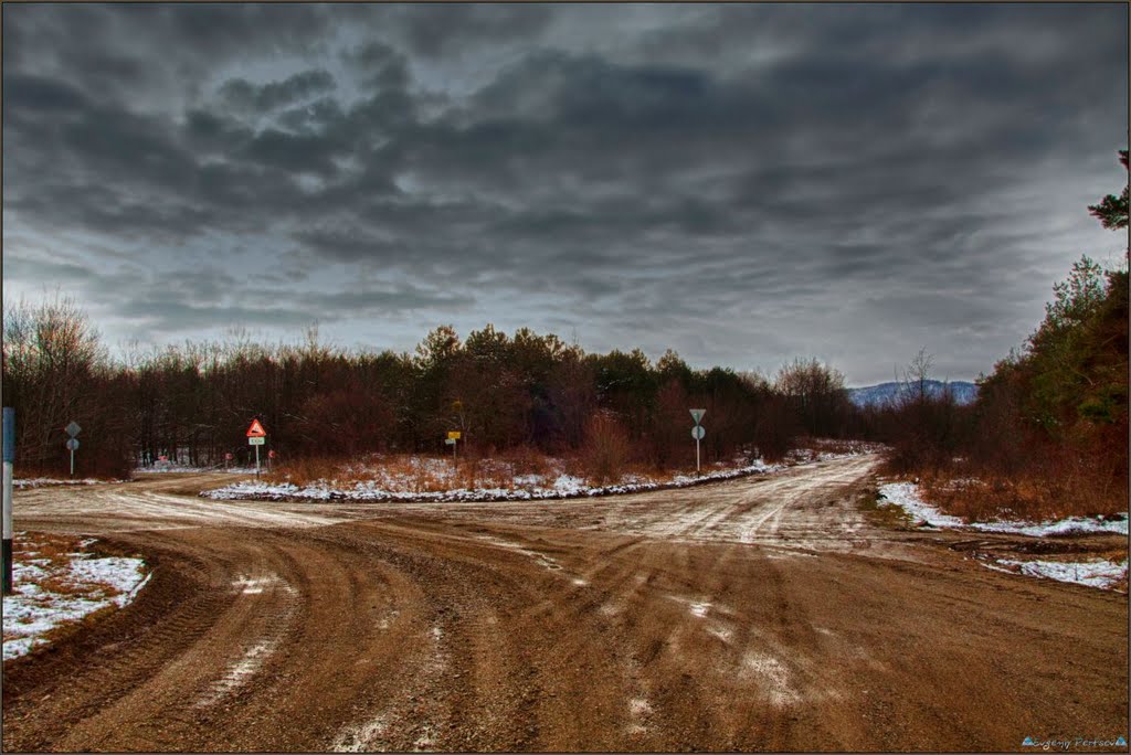 Распутье ... - Crossroads ... by Евгений Перцев ©