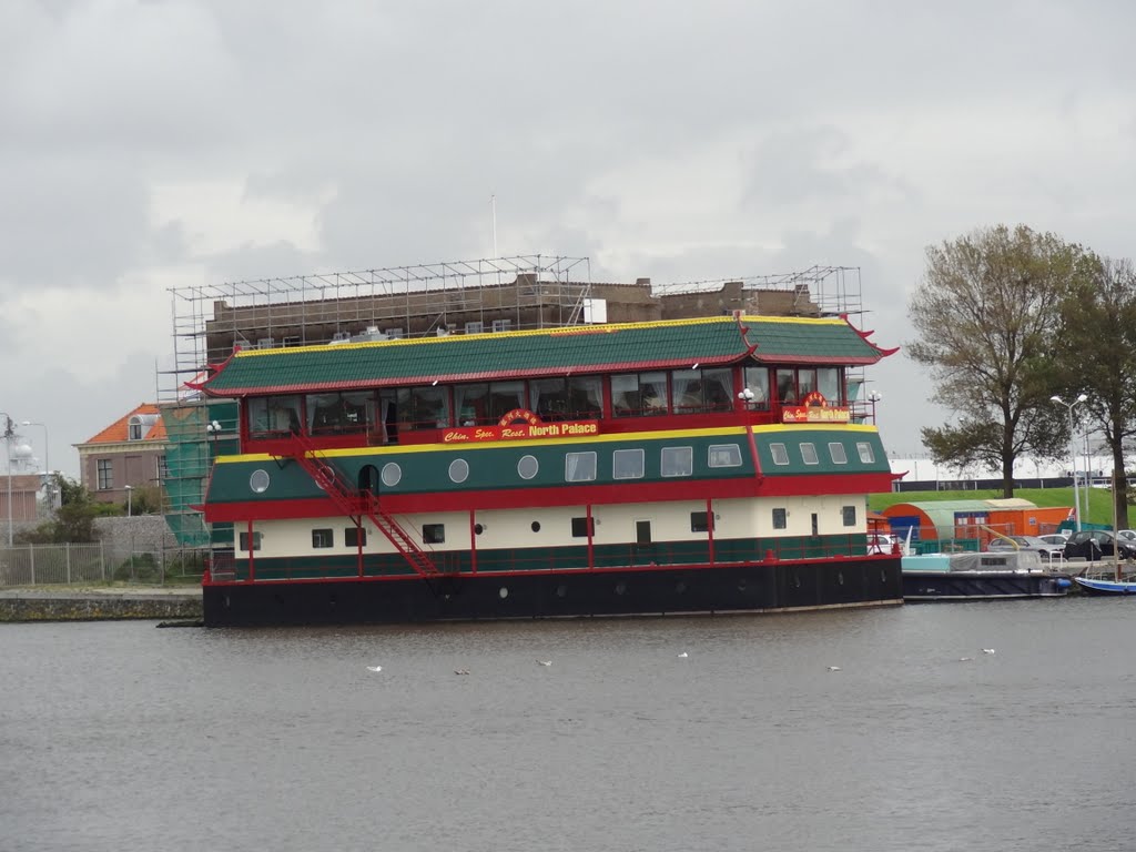 Restaurant boat North Palace at the Ankerpark by Willem Nabuurs