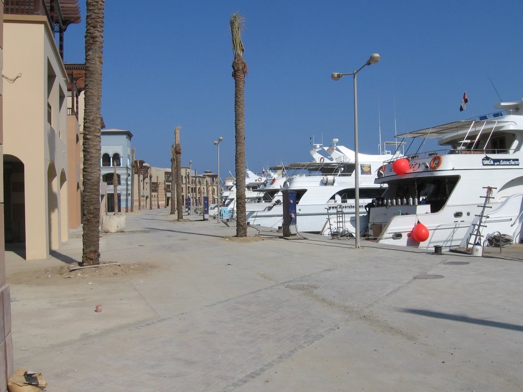 Port Marsa Ghalib by Jaro Šimo