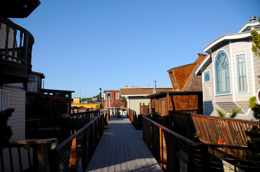 Sausalito; Yellow Ferry Dock, House boats by Phil Nieto