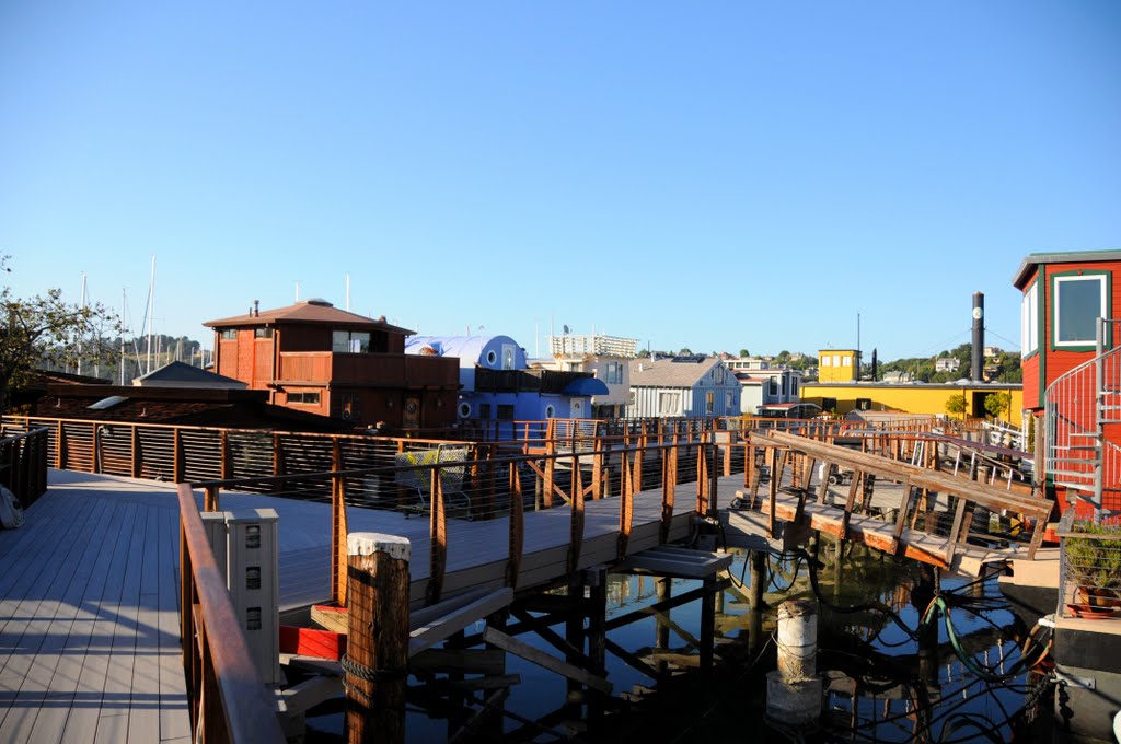 Sausalito; Yellow Ferry Dock, House boats by Phil Nieto