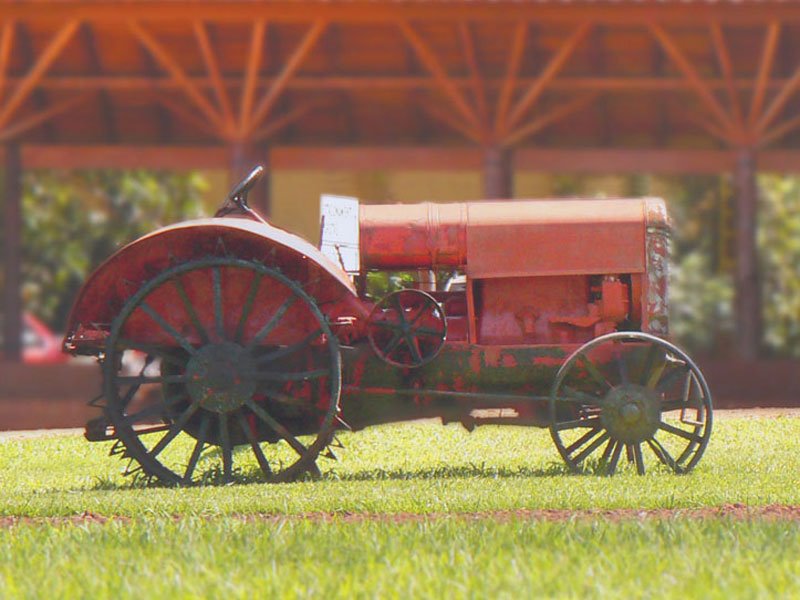 Las Marias - Tractor Don Victor Navajas by panchovilaseca