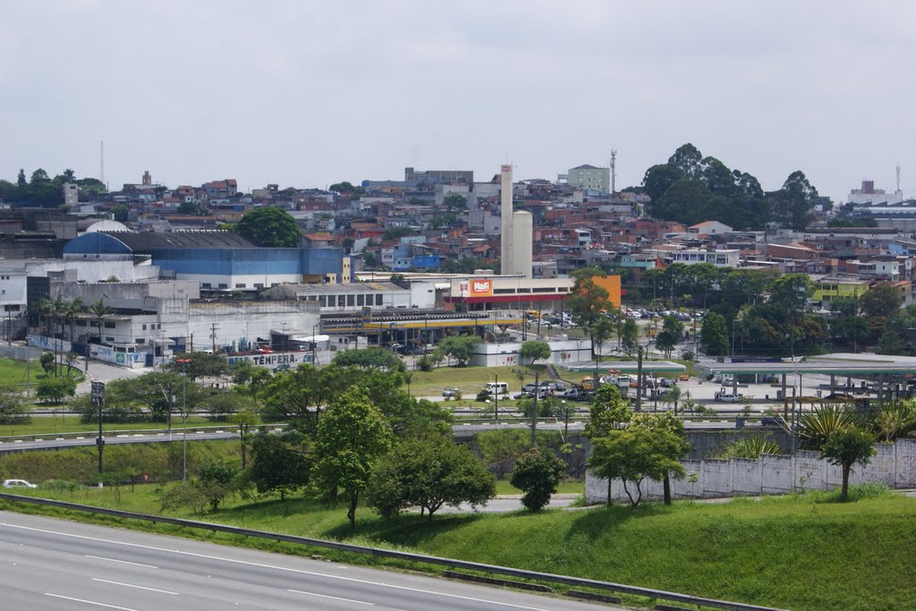 Bairro Canhema visto da Rodovia dos Imigrantes-Diadema by andre pimentel