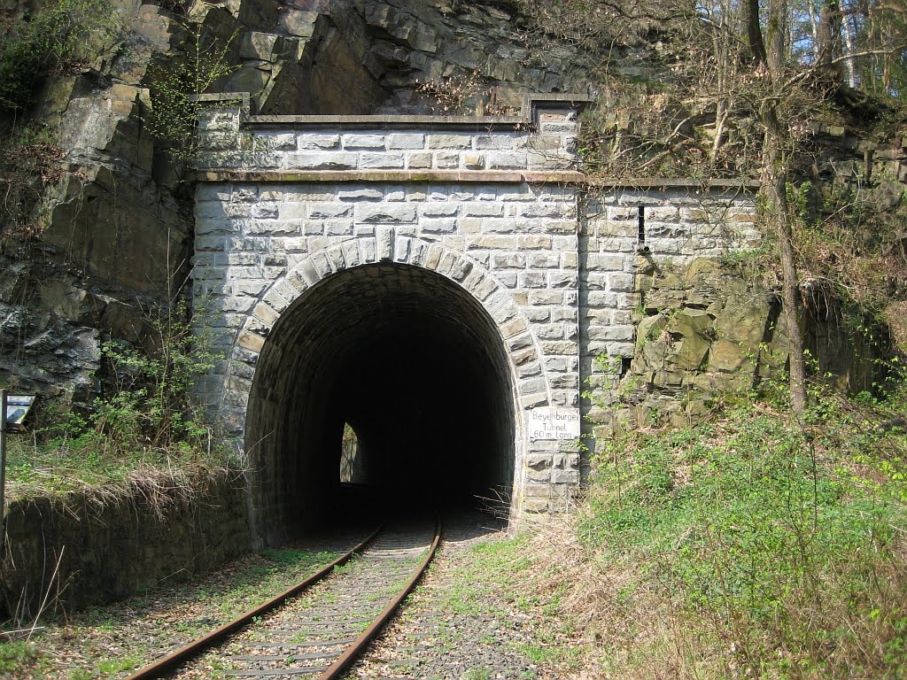 Beyenburger-Tunnel-Ostportal by MrKrid