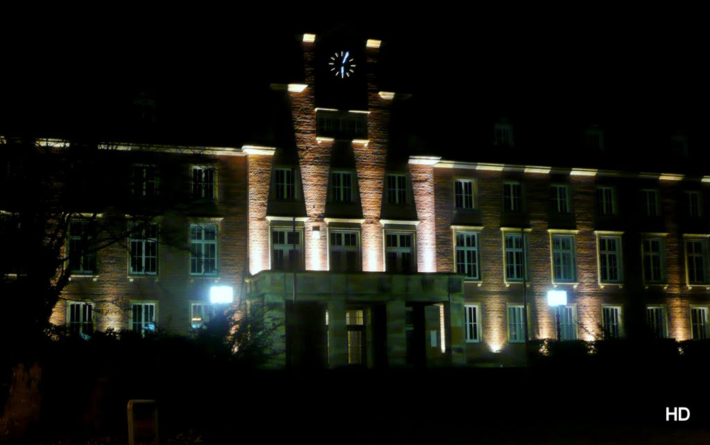 Nordhorn - Rathaus bei Nacht by Heribert Duling