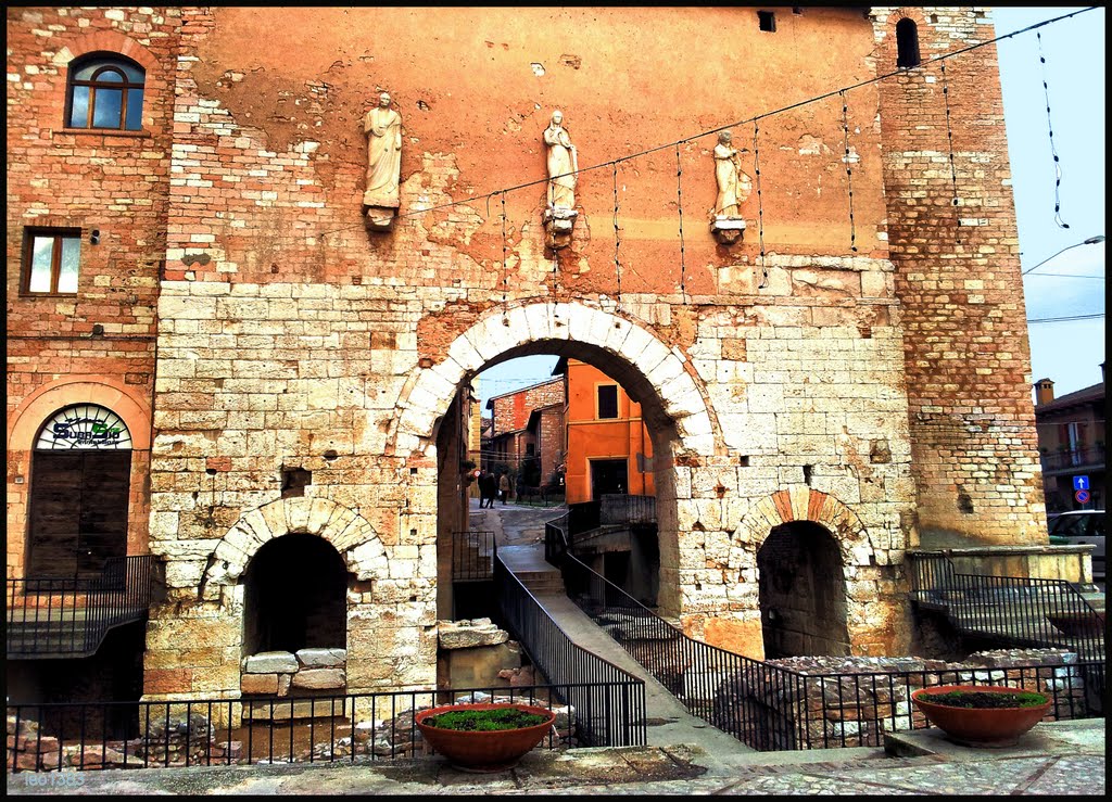 Spello consular Roman Gate...© by leo1383 by leo1383