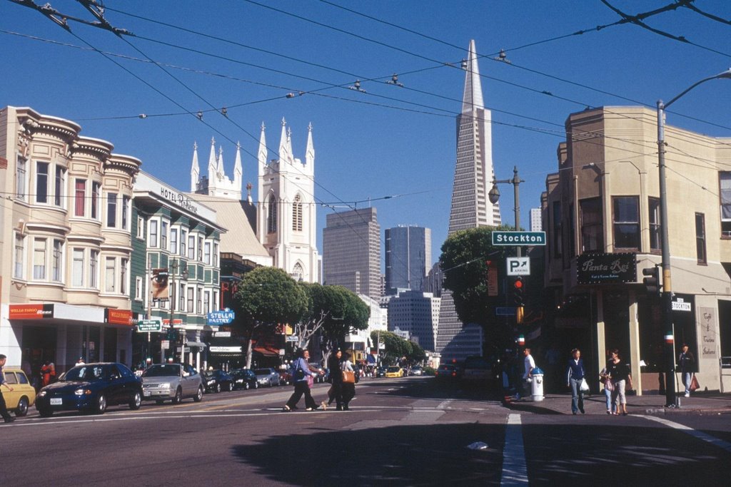 Transamerica Pyramide by H.Blum