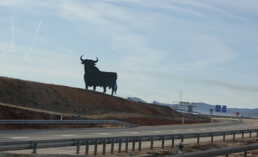 El Toro la vara o "¿Sus habéis fijao qué bien recorto en siluetaaa?" by Carmen Peña