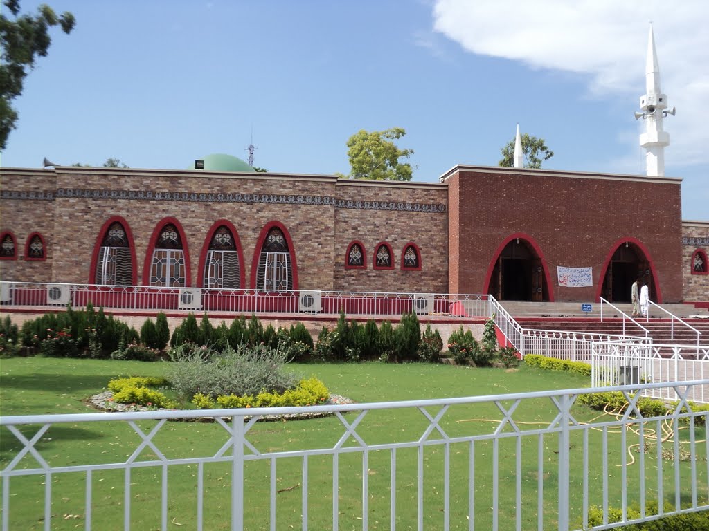 Lal Masjid Islamabad by Javed Ali Shaikh