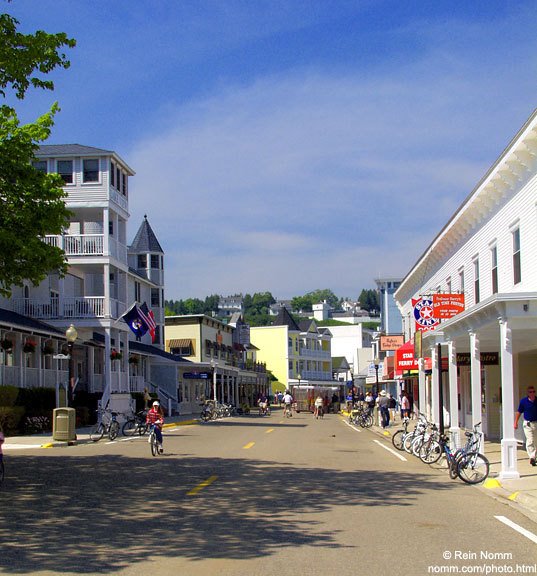 Mackinaw Island Main Street by Rein Nomm