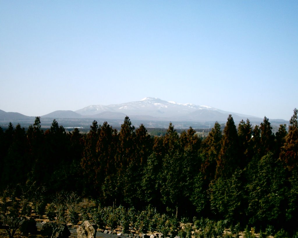 한라산(漢拏山)1950m-Hallasan(Mt.) Jeju Korea(Look at Sangumburi) by 박석상