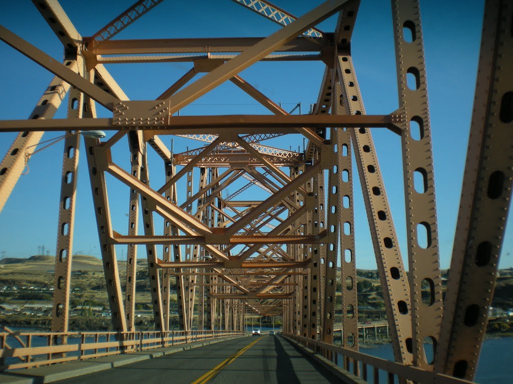 Near Lyle, WA: The Dalles Highway Bridge, 2008 by tceng