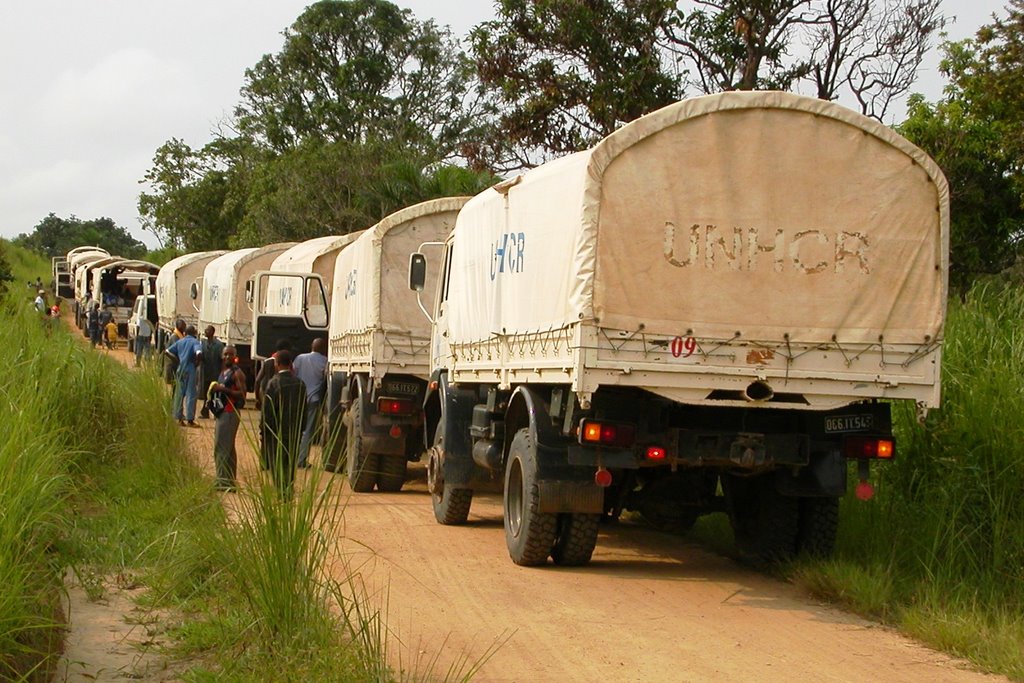 UNHCR refugees convoy @ Angola - Mbansa Nsoso by ©Guillerminet Olivie…