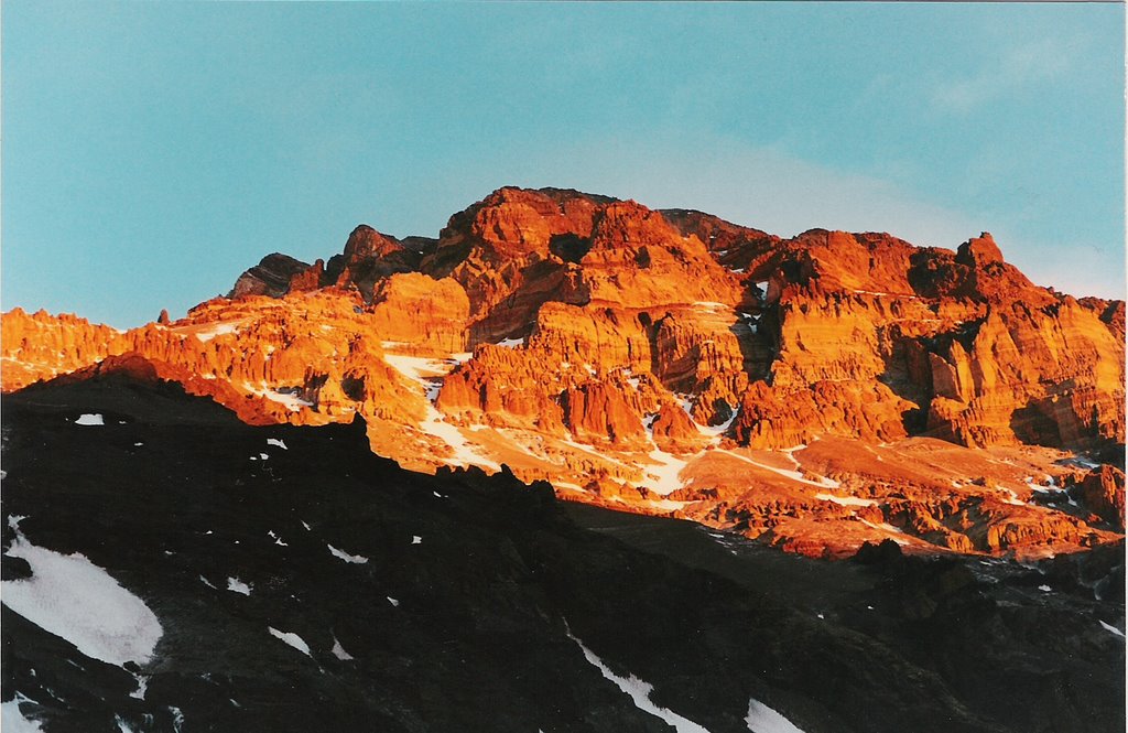 Atardecer - Cumbre Cerro Aconcagua by Mario Rovina