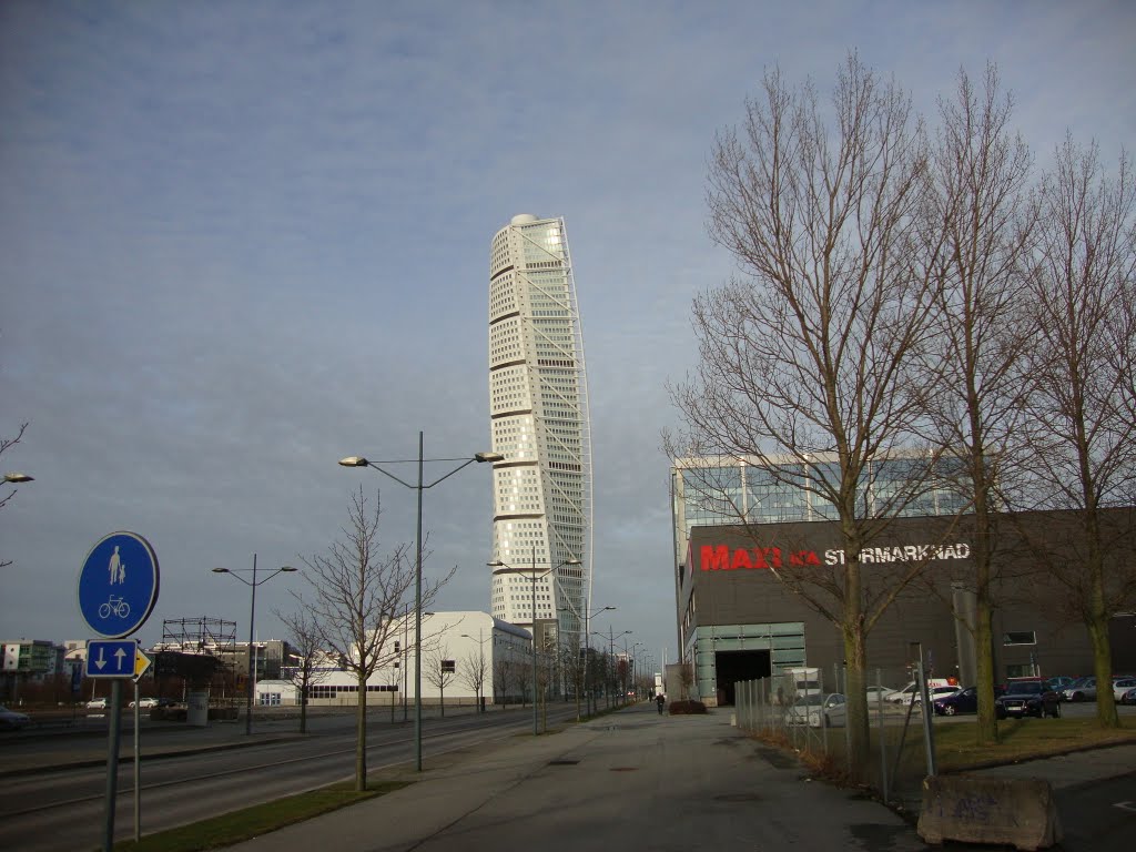 Turning Torso, Malmö by chrmt