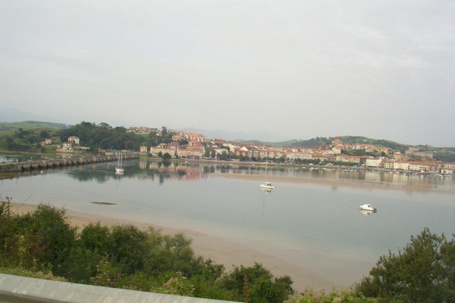 San vicente de la barquera(ria baja) by oskr