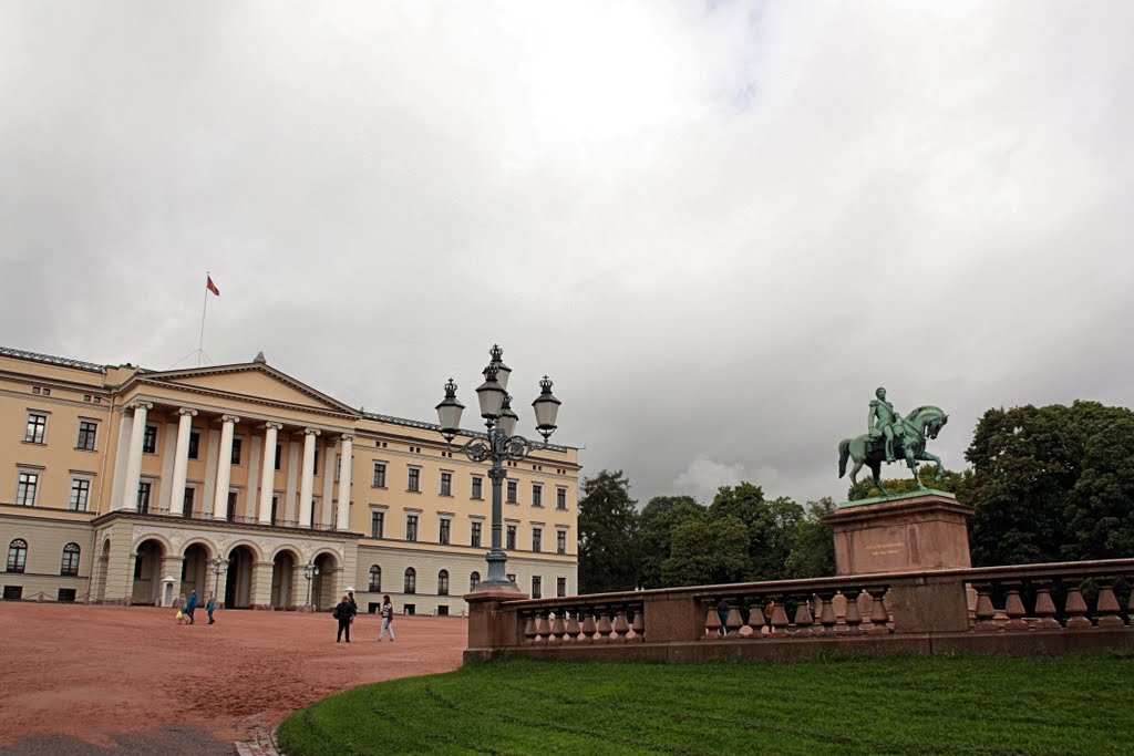 Slottsplassen - Statue of Charles John of Norway and Sweden, 1875 by Luca Messina