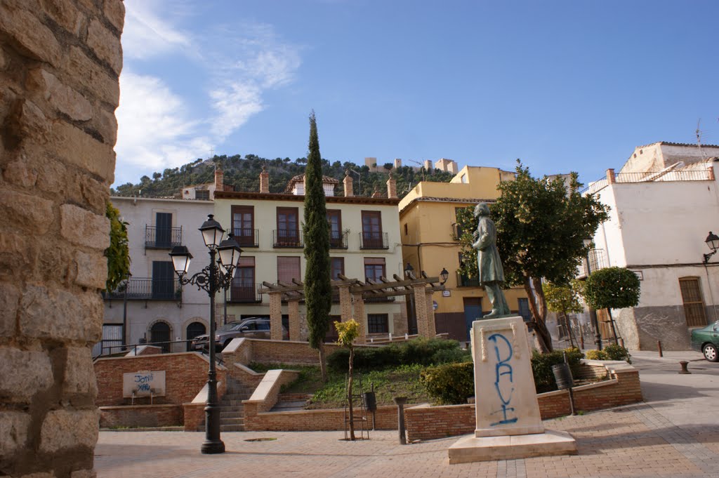 Monumento al poeta Almendros Aguilar by Carmen Peña