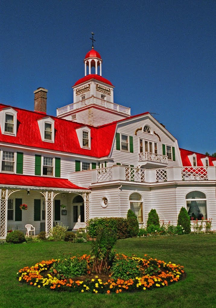 " Hotel TADOUSSAC " - - This beautiful historic " Hotel Tadoussac ", a Quebec landmark Resort, is located in one of the World's most beautiful bays ... at the junction of the Saguenay and St. Lawrence Rivers and 200 kilometers north-east of Quebec City (Canada). by whatawonderfulworld