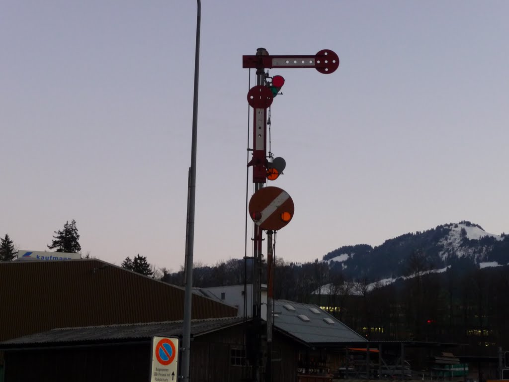 Very old SBB signal by bienenritter