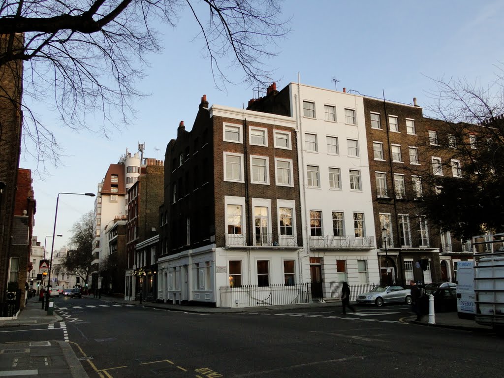 Sloane Square, London by Caio Graco Machado