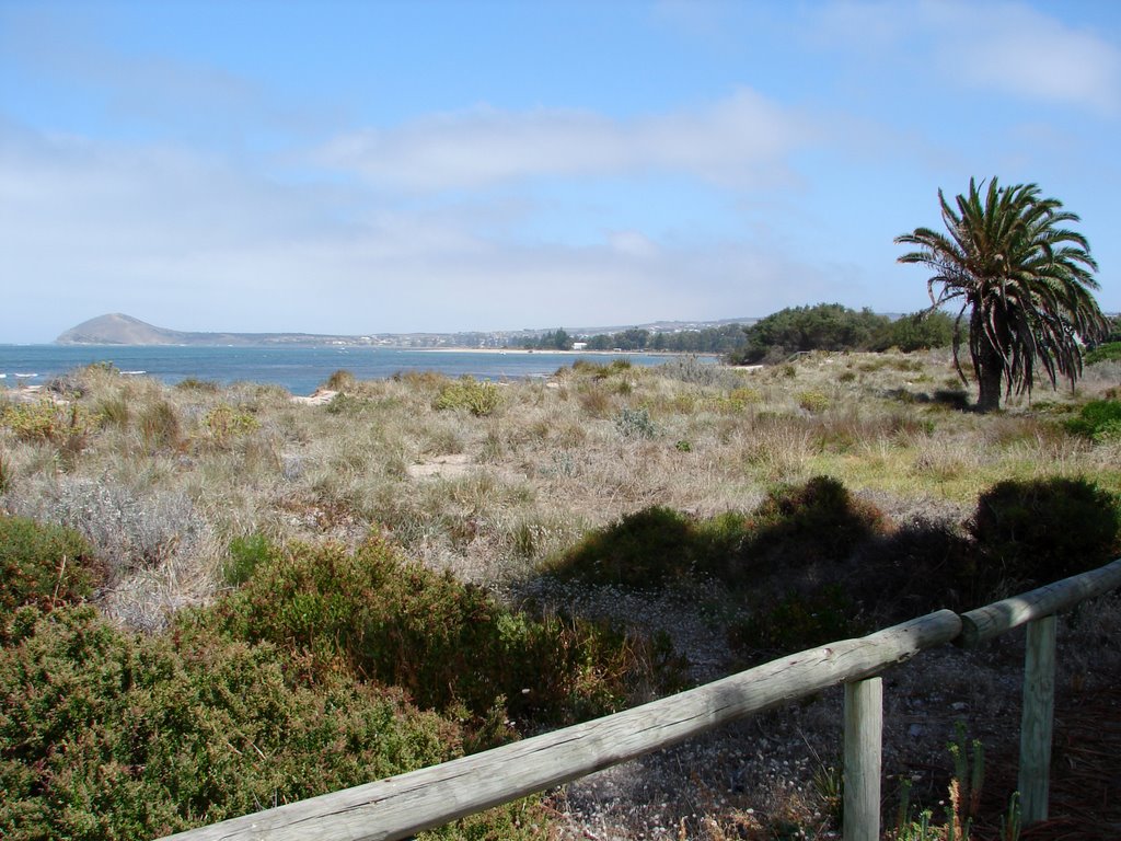 Looking towards Rosetta Head from Victor Harbor by Kajaye