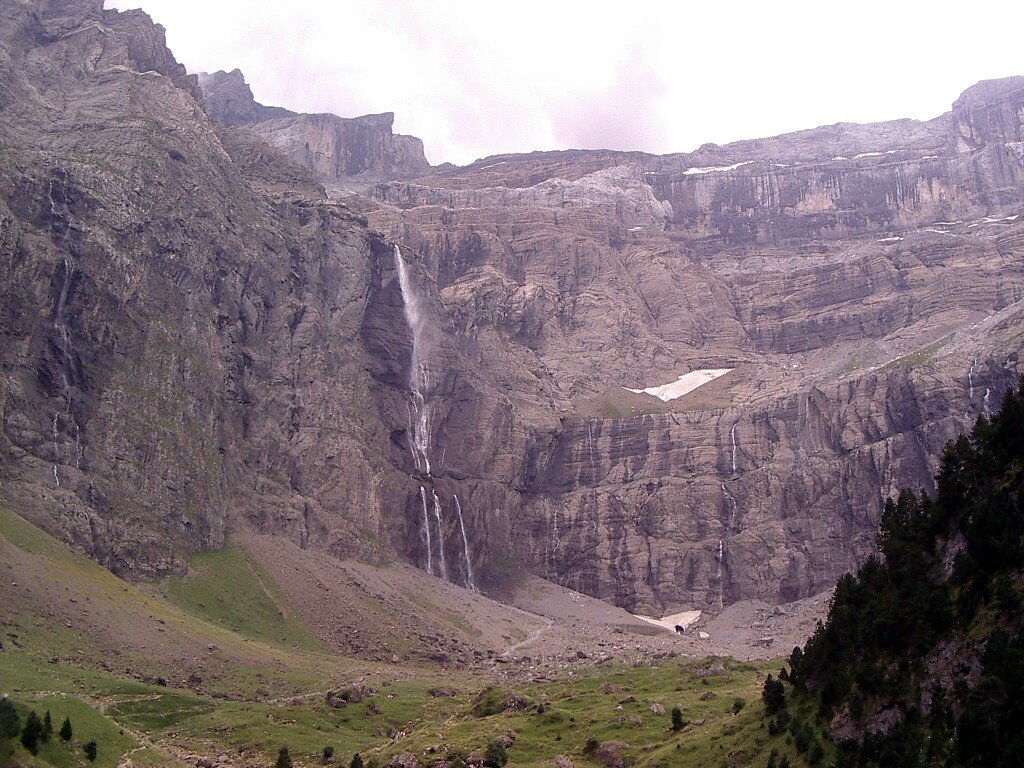 Gavarnie by Angel Barcelona