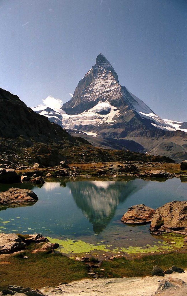 Matterhorn vom Wanderweg zum Gornergrat by Gerhard und Marianne