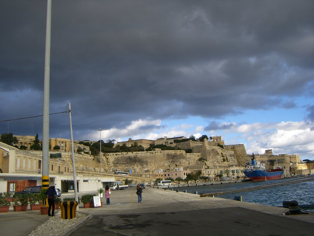 Waterfront, Floriana, Malta by niki-laos