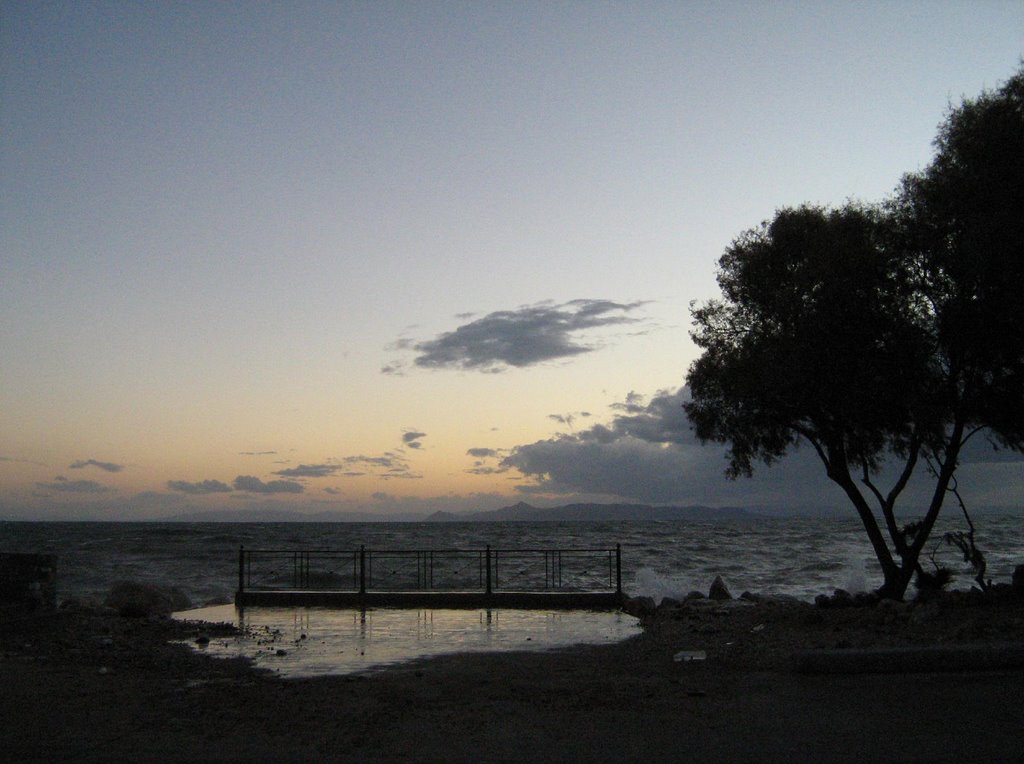 Athens, Alimos coast by h.constantinos