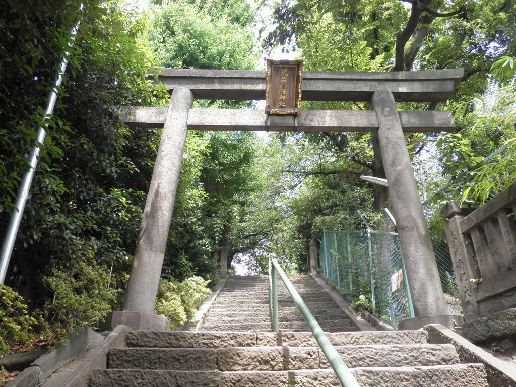 筑土八幡神社　鳥居　tsukudohachiman shinto shrine by nkmroioikkkz