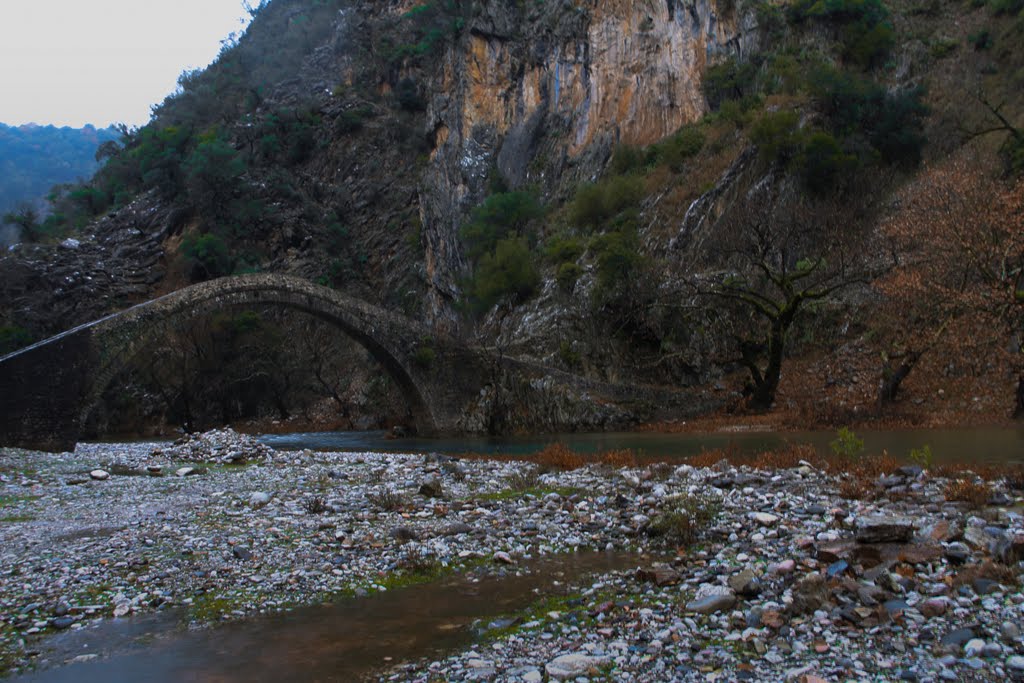 Αρτοτίβα ΙΙ by Δημήτρης Σαράντος