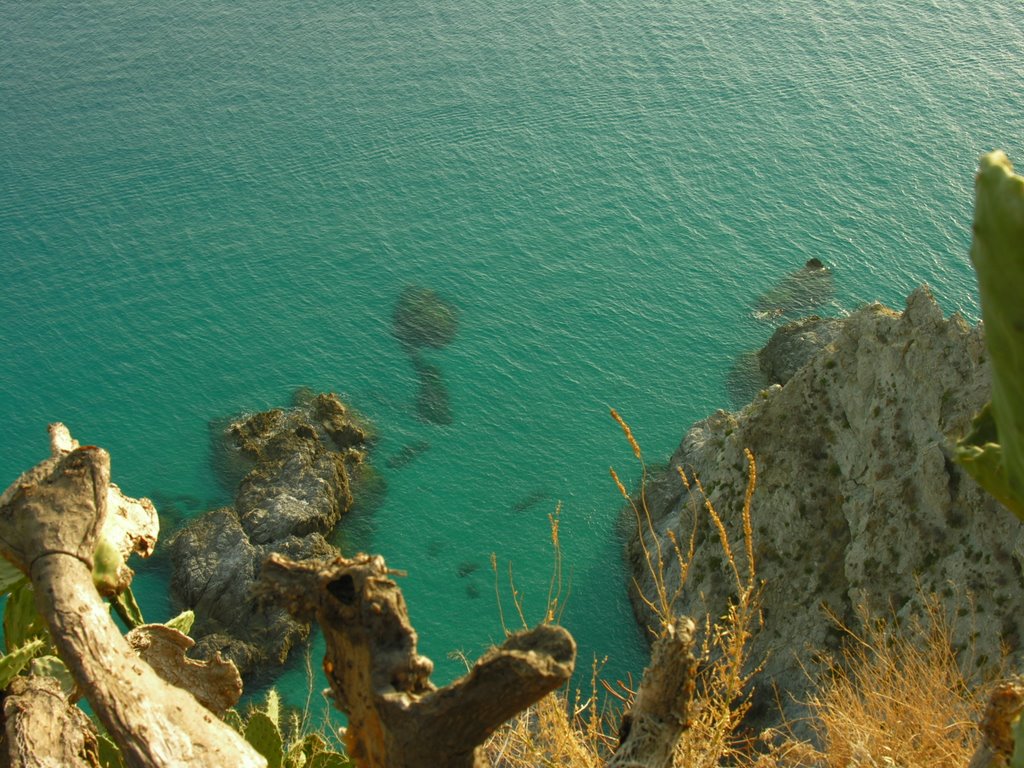 Il mare di Capo Rizzuto by Raffaele P.