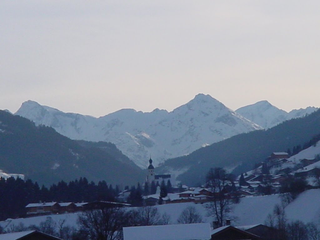 Jochberg vor den Hohen Tauern by Guido Pletzer