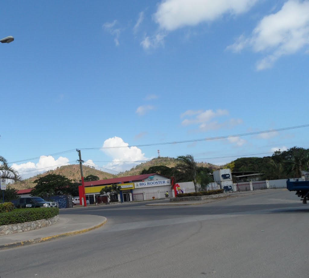 BIG ROOSTER CHICKEN Store in ERIMA area along Hubert Murray Highway, on 26-10-2011 by Peter John Tate,